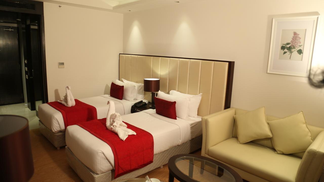 Tgi Grand Fortuna Hosur Exterior photo